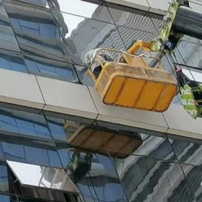 海渔广场玻璃更换